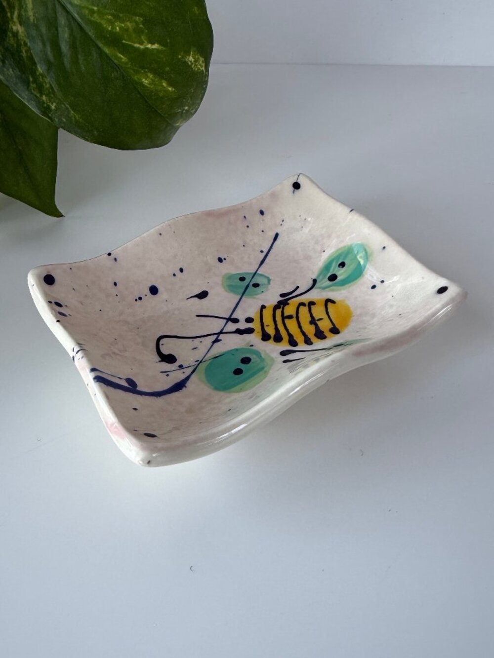 Donna Toohey Art Pottery Abstract Bumble Bee Small Trinket Dish